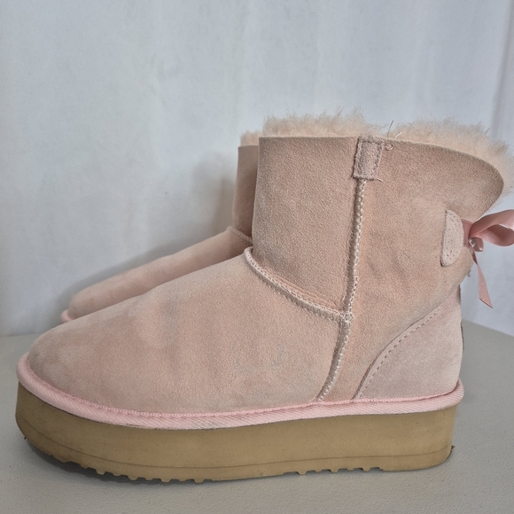 UGG Australian Pink Merino Sheepskin Platform Mini Boots with Silk Bow - Size 9 - Picture 6 of 16